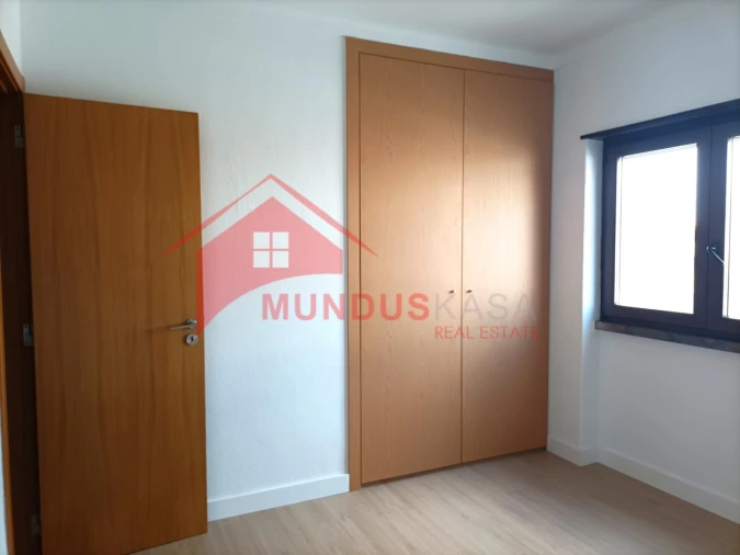 Apartamento T2 para Venda em Sesimbra (Santiago) Foto 15
