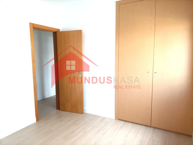 Apartamento T2 para Venda em Sesimbra (Santiago) Foto 16
