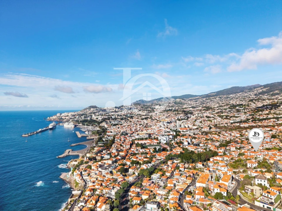 Moradia T4 para Venda em Funchal (Santa Maria Maior) Foto 50