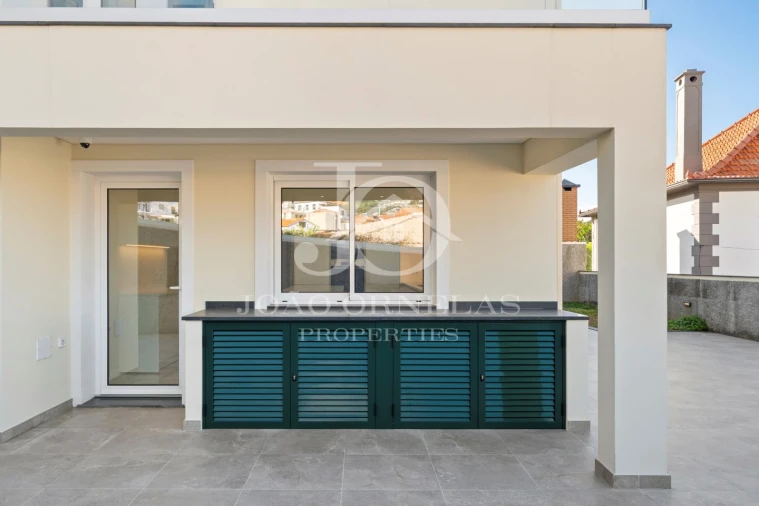 Moradia T4 para Venda em Funchal (Santa Maria Maior) Foto 37