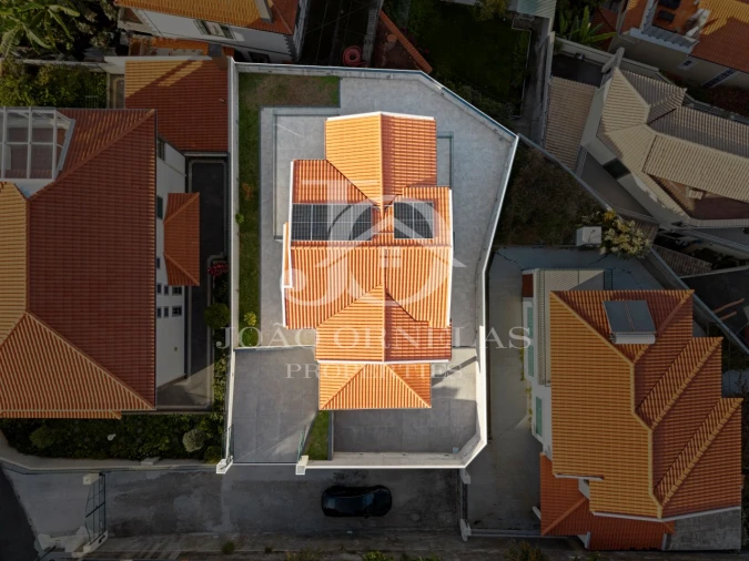 Moradia T4 para Venda em Funchal (Santa Maria Maior) Foto 46