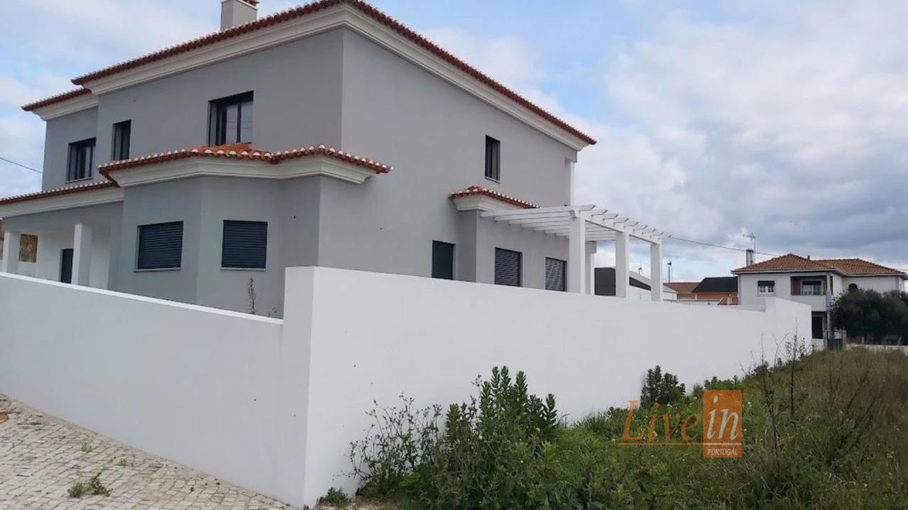 Moradia T6 para Venda em Ventosa Foto 41