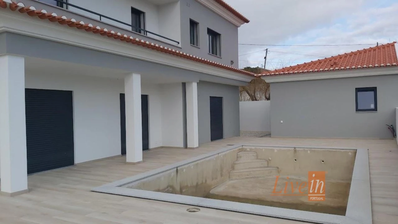 Moradia T6 para Venda em Ventosa Foto 34