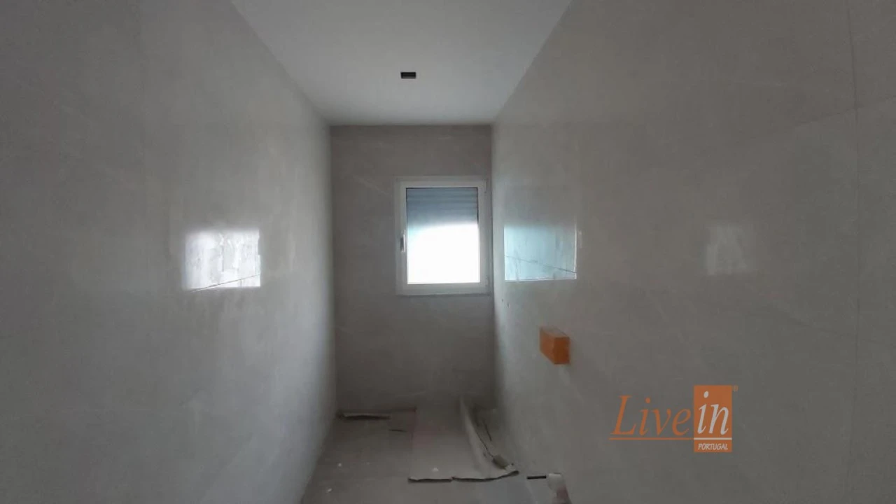 Moradia T6 para Venda em Ventosa Foto 13