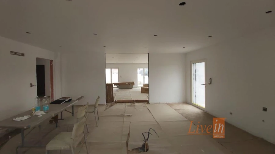 Moradia T6 para Venda em Ventosa Foto 9