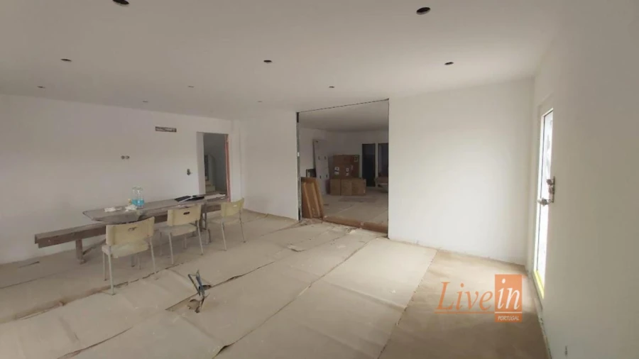 Moradia T6 para Venda em Ventosa Foto 11