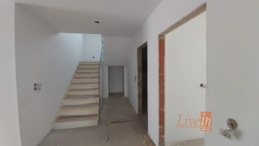 Moradia T6 para Venda em Ventosa Foto 16