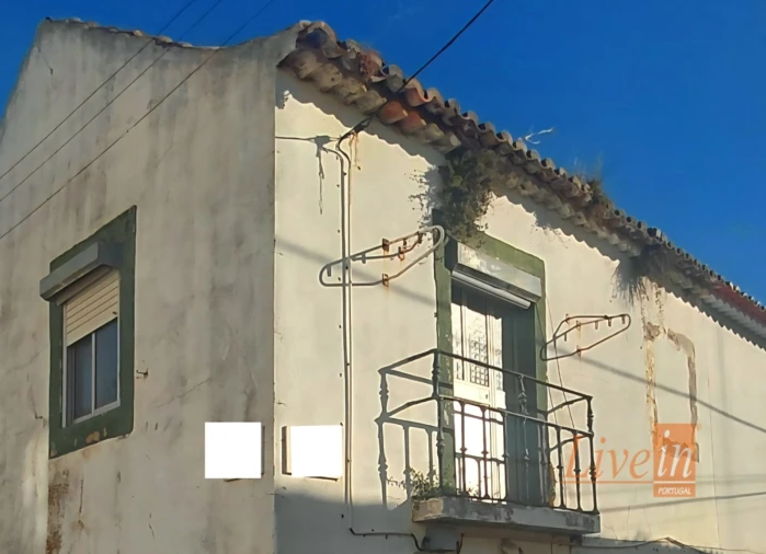 Moradia T2 para Venda em Carregado e Cadafais