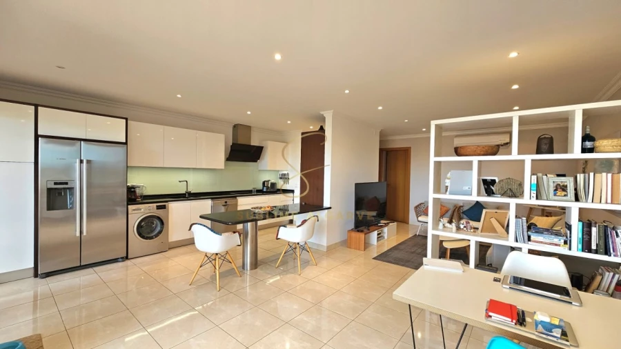 Apartamento T2 para Venda em Lagos (São Sebastião e Santa Maria) Foto 1