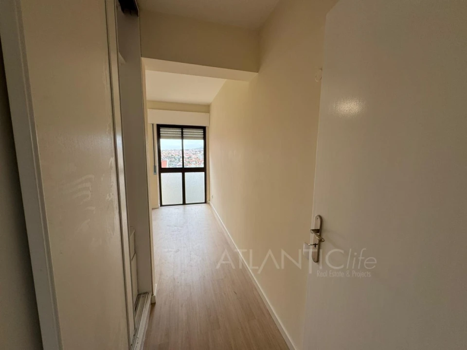 Apartamento T2 para Venda em Algueirão-Mem Martins Foto 11