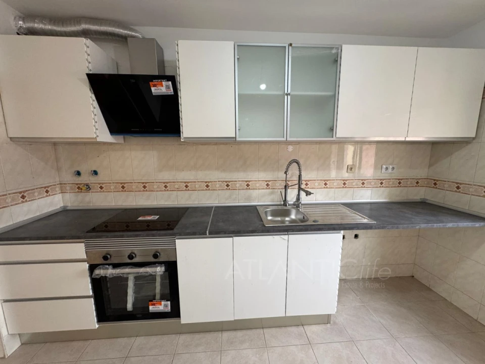 Apartamento T2 para Venda em Algueirão-Mem Martins Foto 1