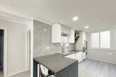 Apartamento T2 para Venda em Benfica