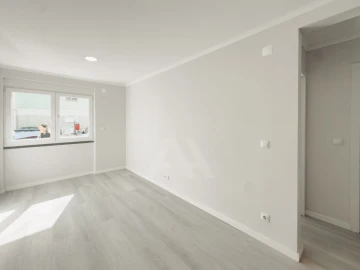 Apartamento T2 para Venda em Benfica