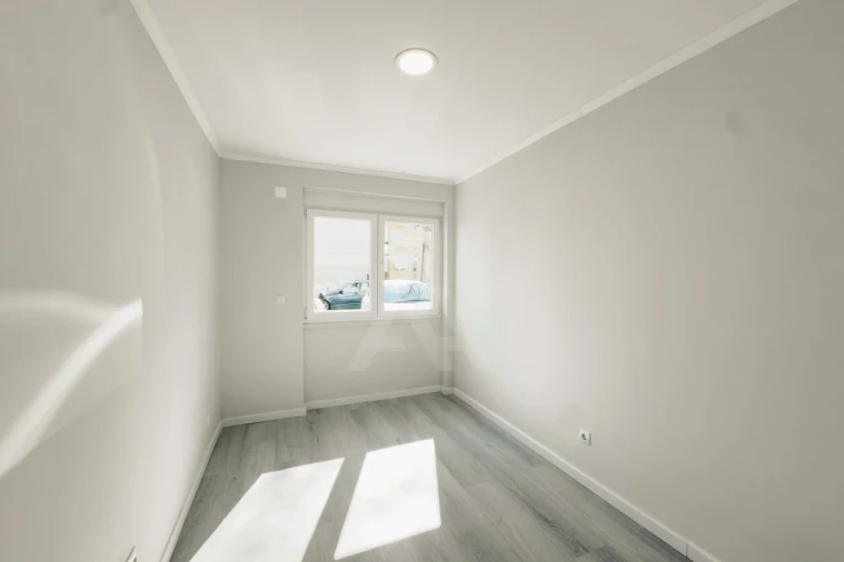 Apartamento T2 para Venda em Benfica Foto 7