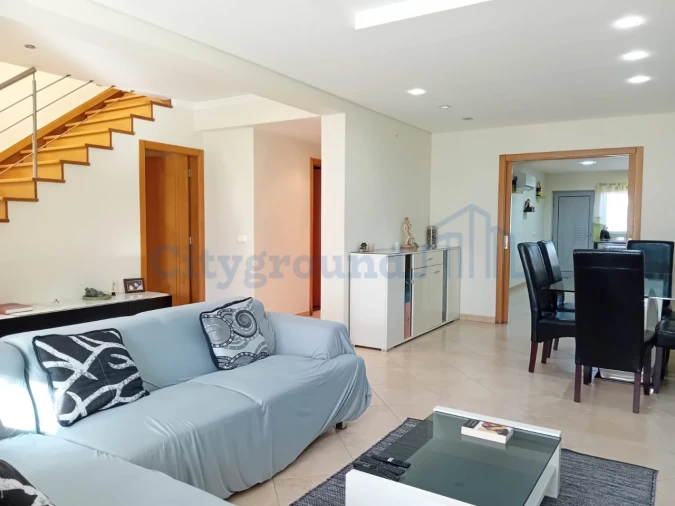 Moradia T4 para Venda em Marrazes e Barosa Foto 5