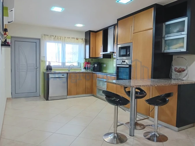 Moradia T4 para Venda em Marrazes e Barosa Foto 9