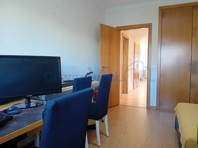 Moradia T4 para Venda em Marrazes e Barosa Foto 10