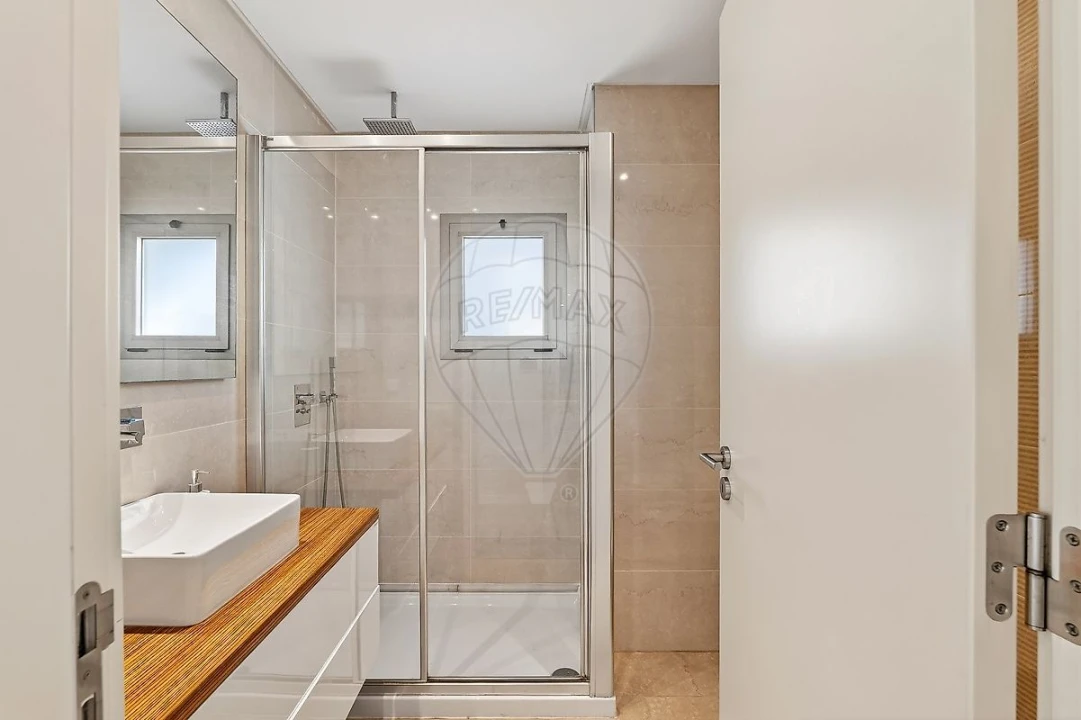 Apartamento T2 para Arrendamento em Odivelas Foto 16