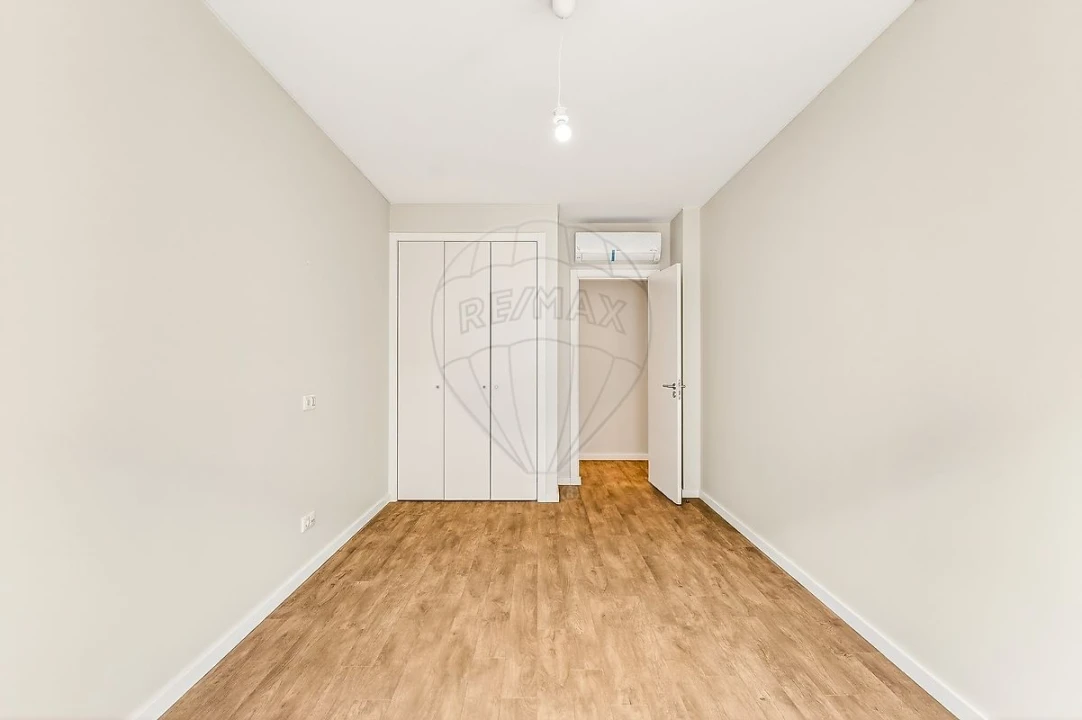Apartamento T2 para Arrendamento em Odivelas Foto 13