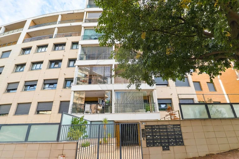 Apartamento T2 para Arrendamento em Odivelas Foto 33