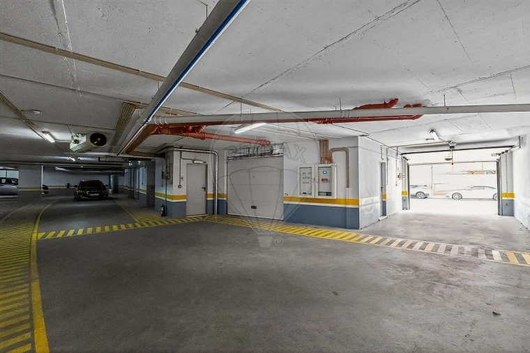 Apartamento T2 para Arrendamento em Odivelas Foto 30