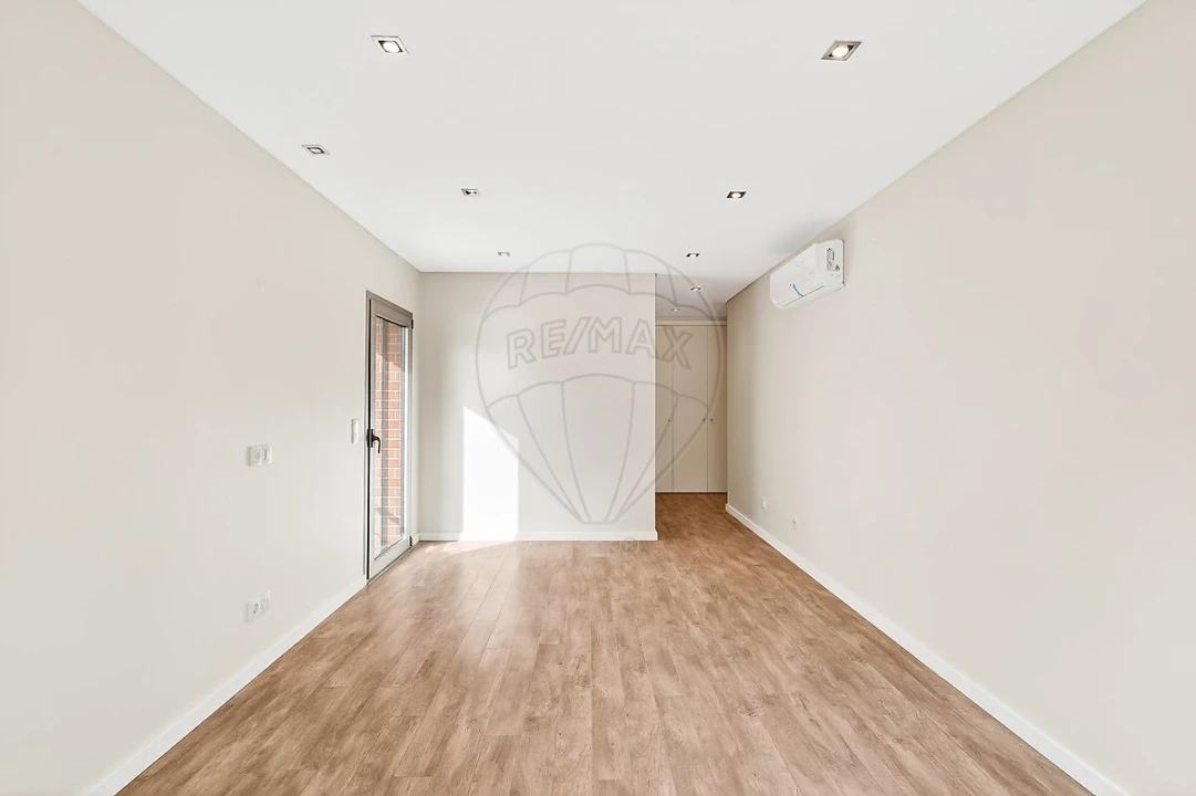 Apartamento T2 para Arrendamento em Odivelas Foto 20