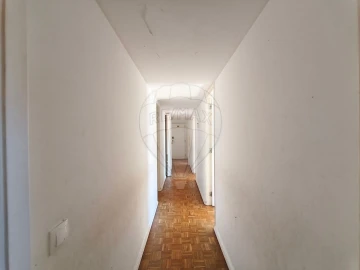 Apartamento T3 para Venda em Agualva e Mira-Sintra