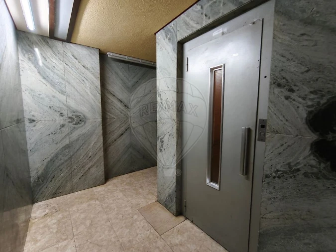 Apartamento T3 para Venda em Agualva e Mira-Sintra Foto 9