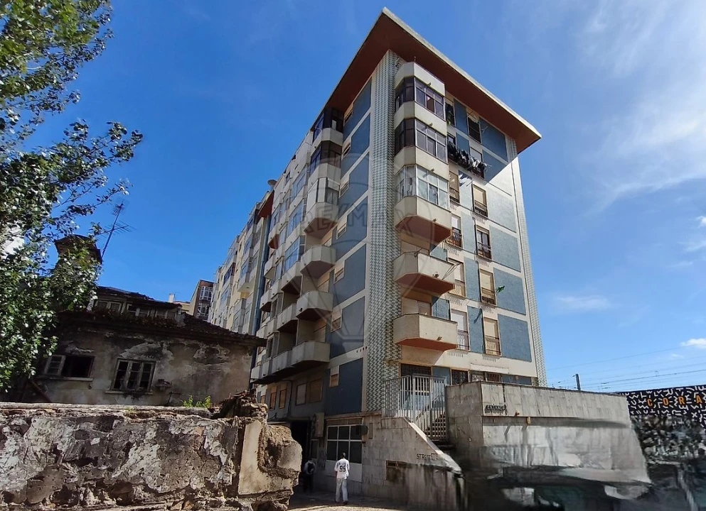 Apartamento T3 para Venda em Agualva e Mira-Sintra Foto 21