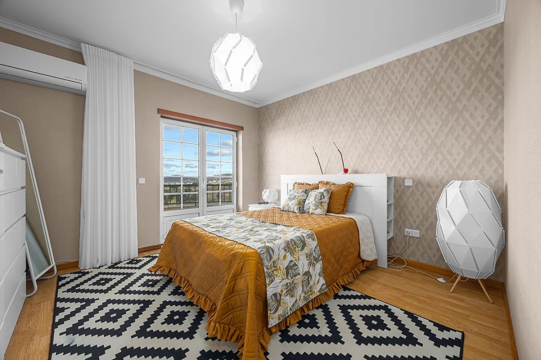 Moradia T5 para Venda em Alenquer (Santo Estêvão e Triana) Foto 9