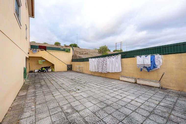 Moradia T5 para Venda em Alenquer (Santo Estêvão e Triana) Foto 29