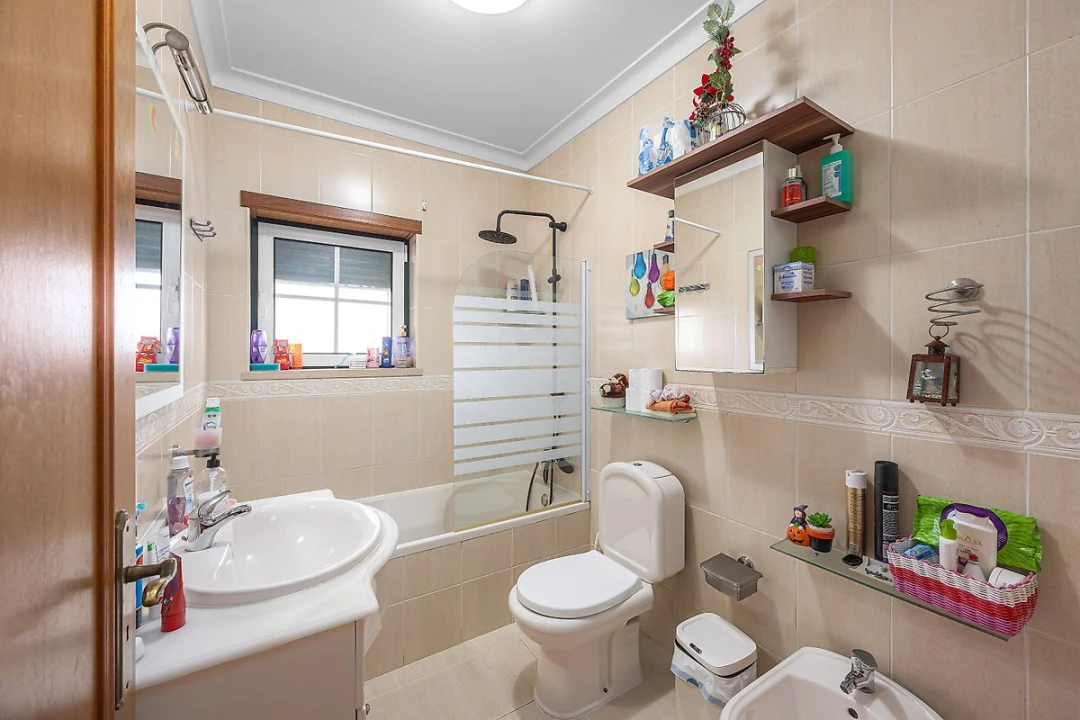 Moradia T5 para Venda em Alenquer (Santo Estêvão e Triana) Foto 17