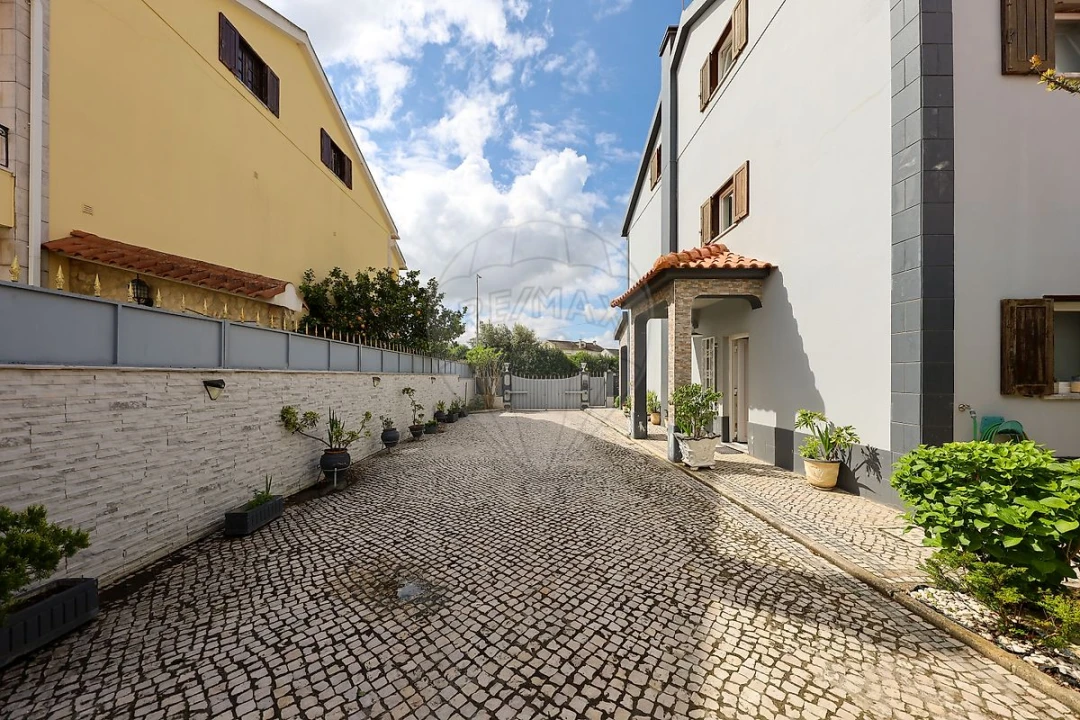 Moradia T4 para Venda em Alenquer (Santo Estêvão e Triana) Foto 38