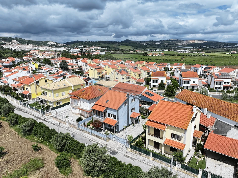 Moradia T4 para Venda em Alenquer (Santo Estêvão e Triana) Foto 45