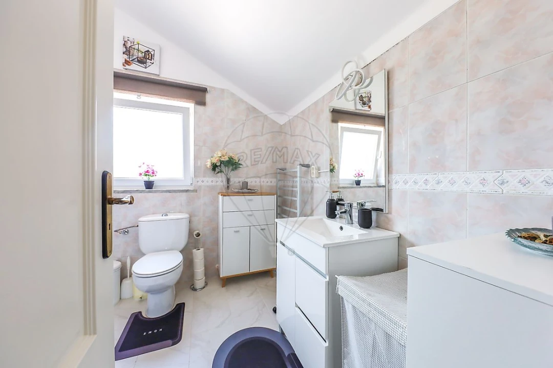 Moradia T4 para Venda em Alenquer (Santo Estêvão e Triana) Foto 32