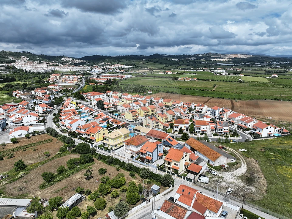 Moradia T4 para Venda em Alenquer (Santo Estêvão e Triana) Foto 46