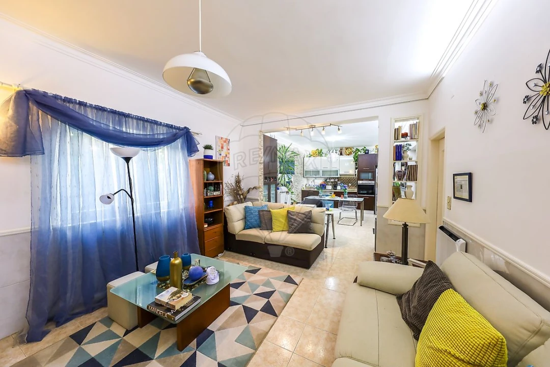 Moradia T4 para Venda em Alenquer (Santo Estêvão e Triana) Foto 5