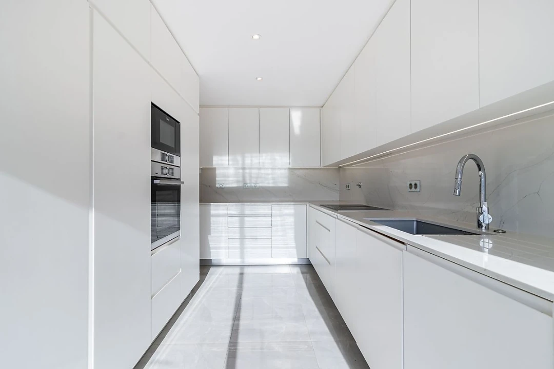 Apartamento T5 para Venda em Paranhos Foto 13