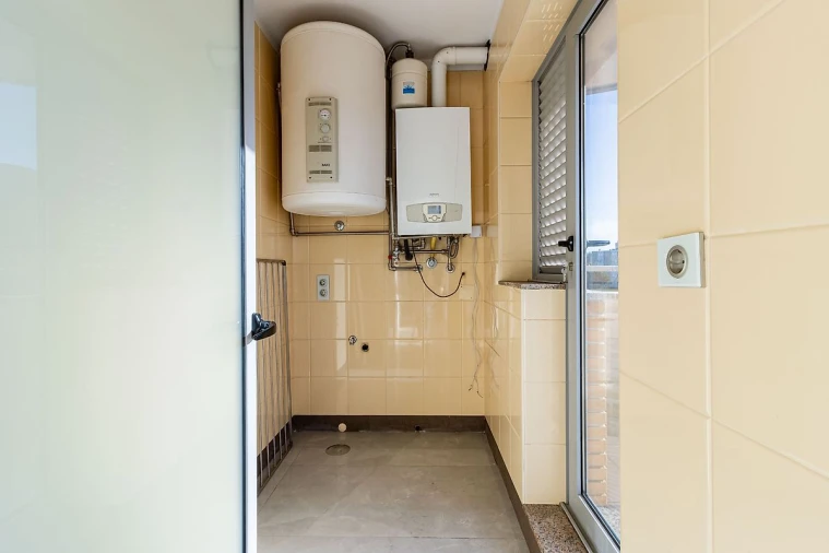 Apartamento T5 para Venda em Paranhos Foto 11