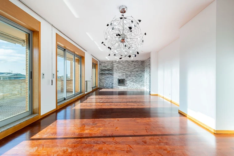 Apartamento T5 para Venda em Paranhos Foto 6