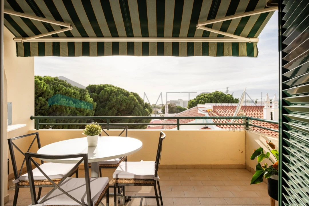 Apartamento T2 para Venda em Quarteira Foto 4