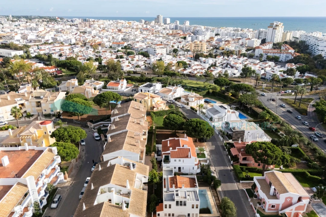 Apartamento T2 para Venda em Quarteira Foto 27