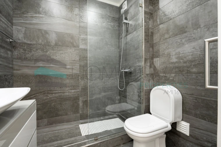 Apartamento T2 para Venda em Quarteira Foto 12