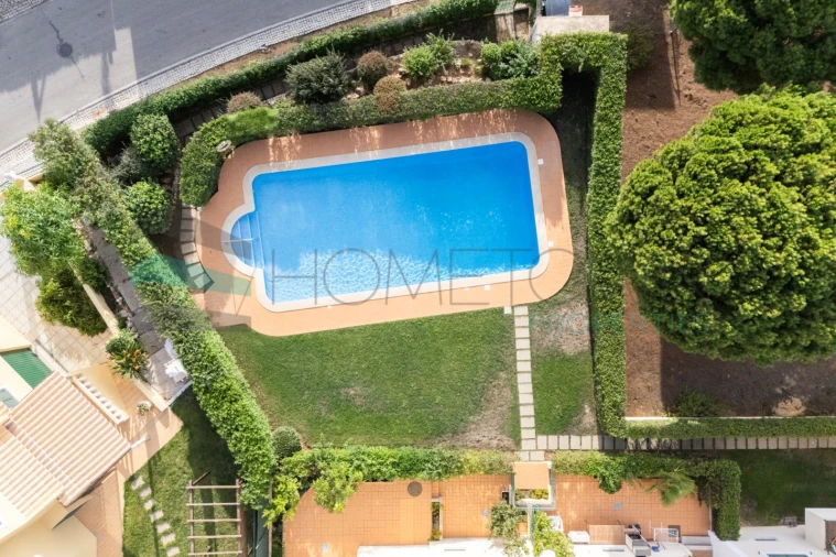 Apartamento T2 para Venda em Quarteira Foto 21