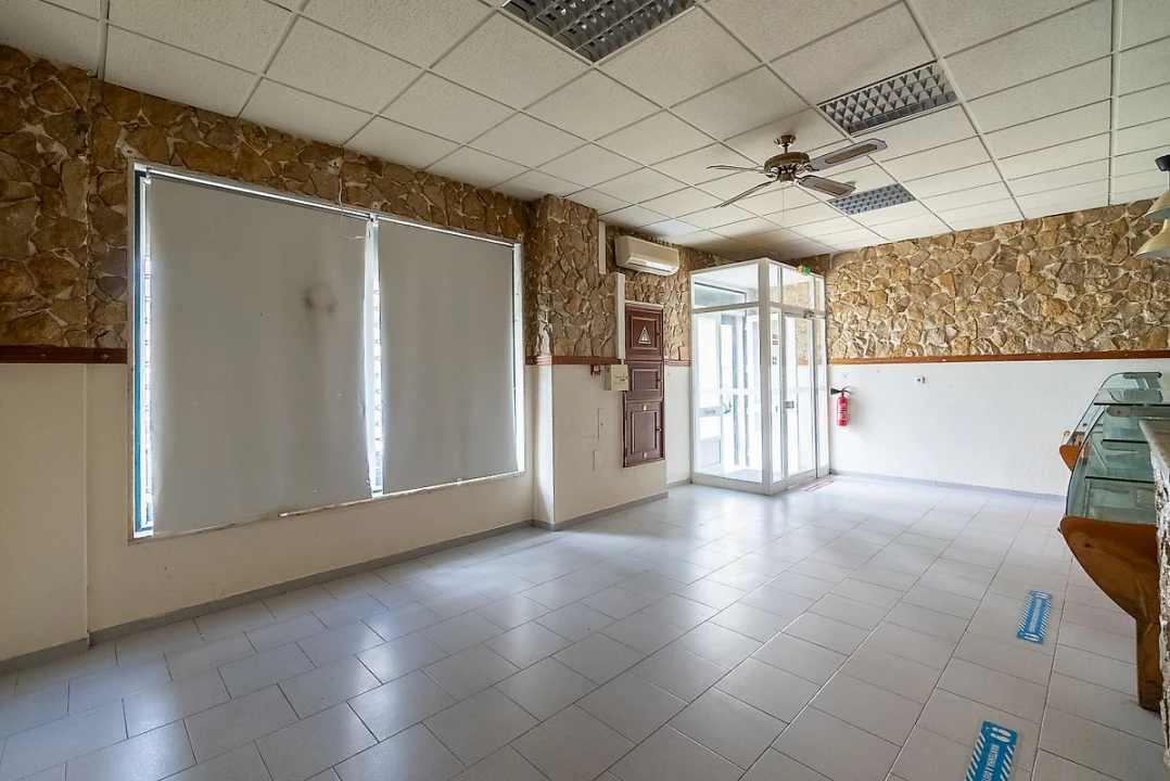 Loja para Venda em Arruda dos Vinhos Foto 8