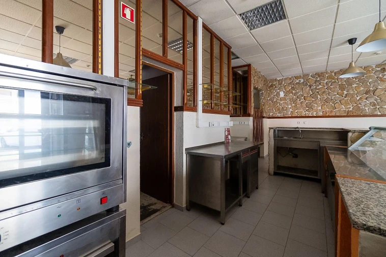 Loja para Venda em Arruda dos Vinhos Foto 10