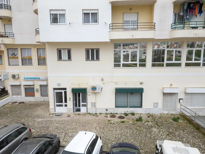 Loja para Venda em Arruda dos Vinhos Foto 3