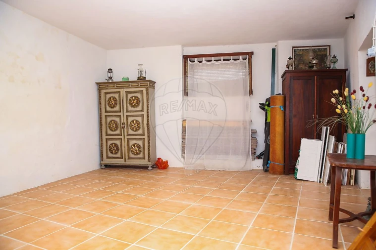 Moradia T4 para Venda em Carvoeira e Carmões Foto 32