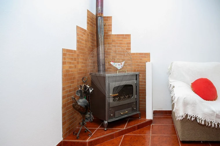 Moradia T4 para Venda em Carvoeira e Carmões Foto 18