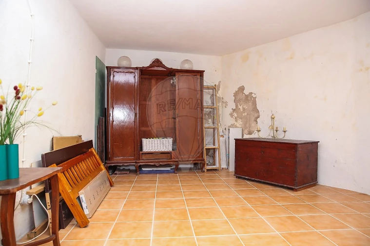 Moradia T4 para Venda em Carvoeira e Carmões Foto 30